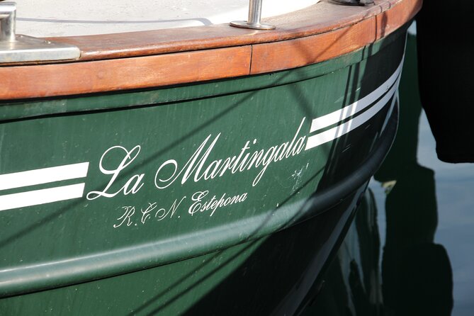2-Hour Excursion in Search of Dolphins/ Includes Drink and Snacks - Who will enjoy this boat trip