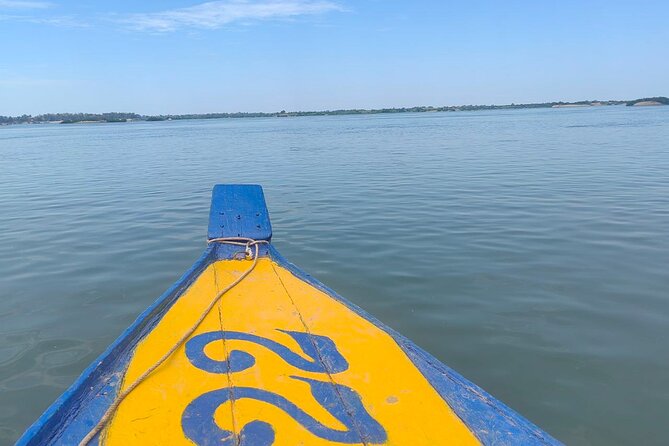 4 hours taking tuk tuk to see Mekong dolphins and countryside - From Kratie to Phnom Sambok by tuk-tuk