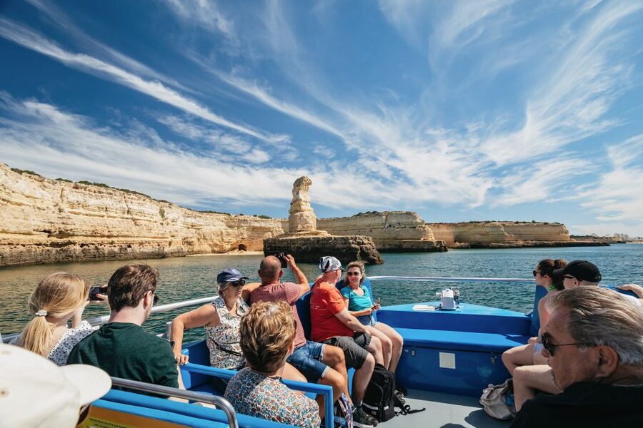 Albufeira: 2.5-Hour Benagil Caves & Dolphin Watching - Key points to know before you book