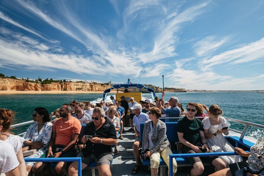 Albufeira: 2.5-Hour Benagil Caves & Dolphin Watching - Searching offshore for dolphins