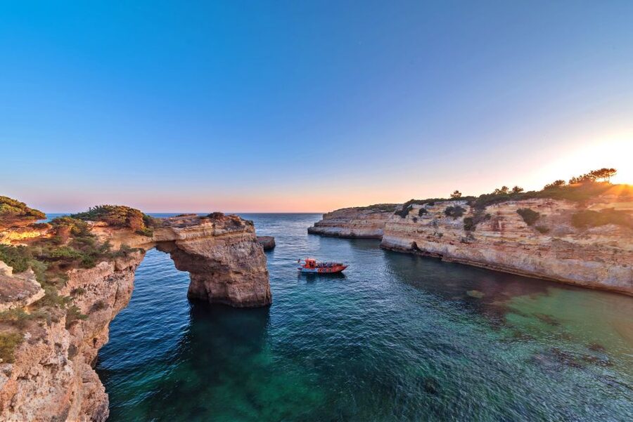 Albufeira: Dolphin Watching and Benagil Cave - Meeting the crew at Albufeira Marina