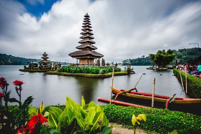 Bali Watching Dolphin at Lovina Beach & aling aling waterfall - Why This North Bali Combination Works