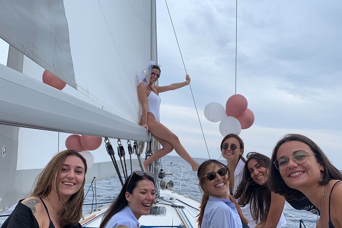 Bari sailing cruise in search of dolphins - Swimming in open water