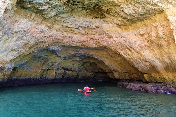 Benagil And Dolphins Tour - Xorino Cave and the approach to Benagil