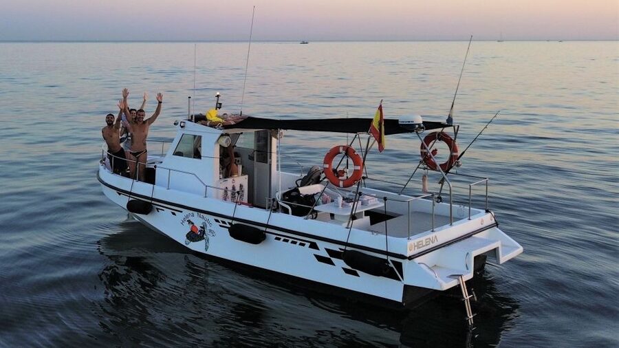 Benalmadena: Private Boat Trip – Dolphins, Drinks & Snacks - Choosing the right length for your group