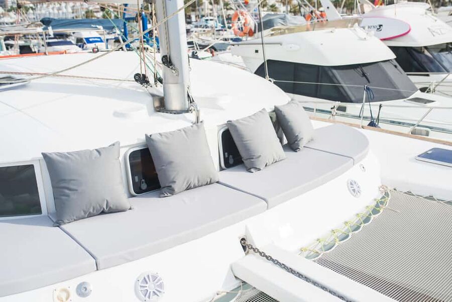Benalmádena: Sailing & Dolphin Watching with Snacks/Drinks - Who will enjoy this Benalmádena boat trip?