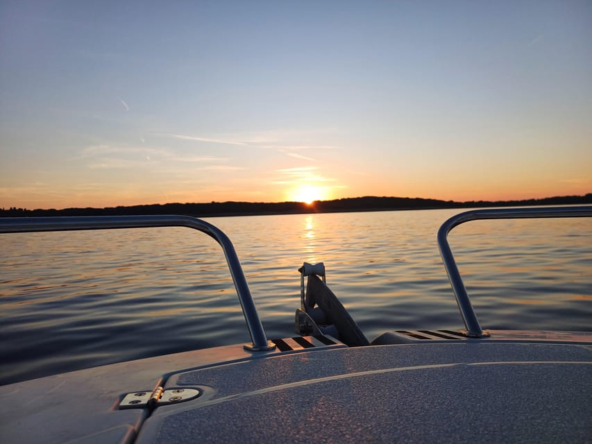 Brioni Private Sunset and Dolphin Boat Tour up to 11 people - Languages, skipper, and the private format