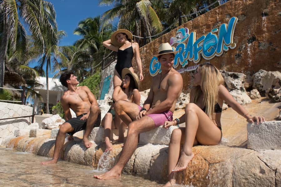 Cancun: Dolphin Encounter on Isla Mujeres and Garrafon Park - The dolphin encounter sets the tone