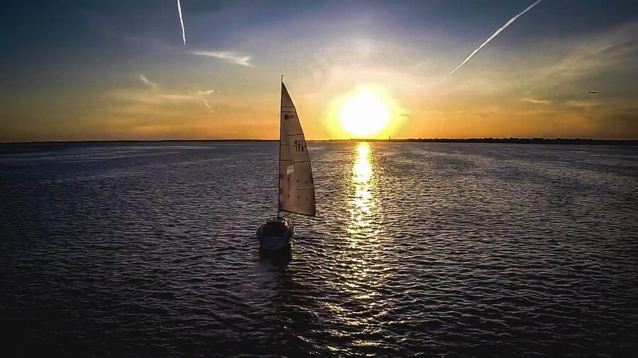 Denia: Sunset Electric Sailboat Cruise with Dolphin Spotting - Why the electric boat changes the outing