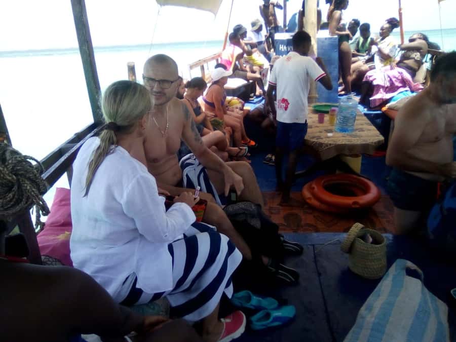 Diani: Wasini Island Dolphin Watching and Snorkeling Tour - From Diani Beach to Shimoni at 7:30 AM