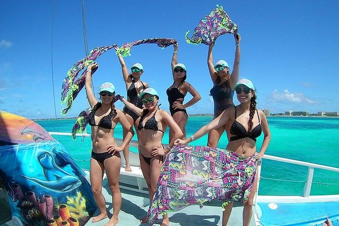 Dolphin Catamaran Snorkel and Sail with Open Bar - The Antilla wreck: the strongest snorkel stop