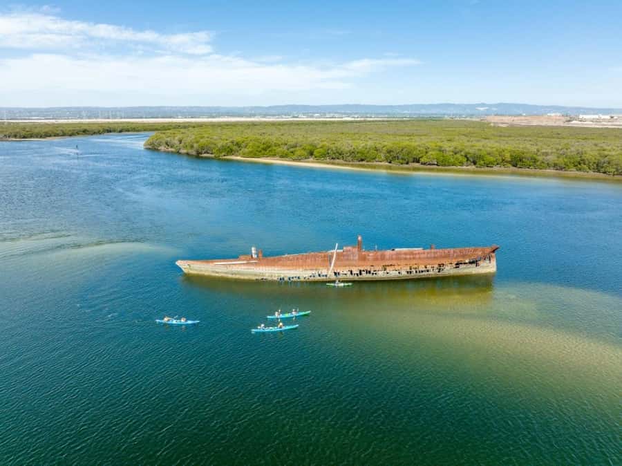 Dolphin Sanctuary and Ships Graveyard Kayak Tour - Getting to Garden Island and getting ready