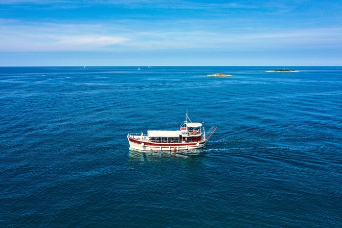 Dolphin Watching around Poreč Riviera with Boat Trip - Included drinks, and what you should bring