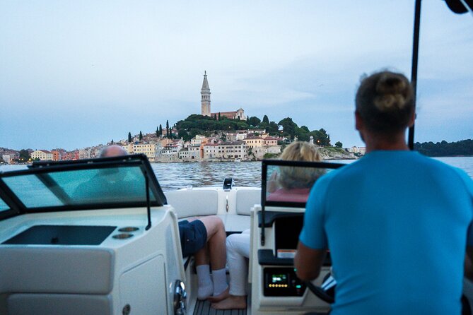 Dolphin Watching Sunset Speedboat Tour with Drinks in Rovinj - Why this 90-minute boat trip works