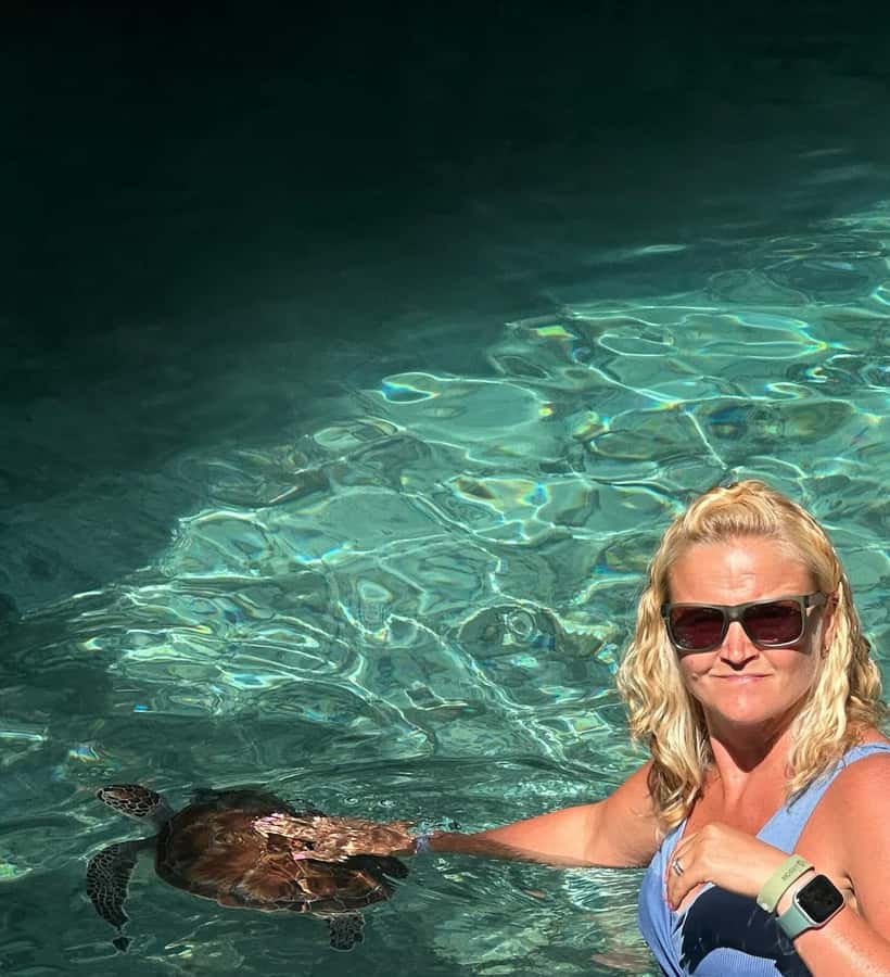 Dolphins tour + mnemba island snorkeling + salaam turles - Timing, road transfers, and the six-hour promise