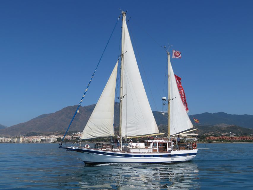 Estepona: Dolphin Watching Sailboat Cruise with Drink - Sailing along Estepona’s coast