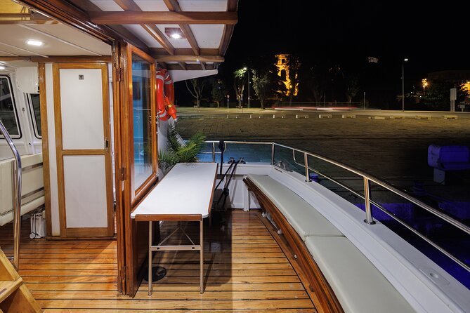 Fantastic DOLPHIN & SUNSET TOUR with dinner ( Pula-NP BRIJUNI ) - What the group size means in practice