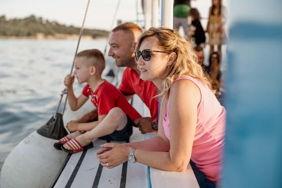 FAŽANA: DOLPHIN SAFARI - Who should book this evening cruise