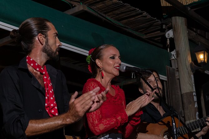 Flamenco evening and barbecue by the sea at the Blue Dolphin Beach Club - Who will enjoy this evening most?