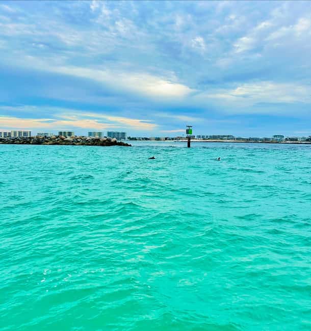 Fort Walton Beach: Emerald Coast 2-hour Dolphin Cruise - Small details that make the day easier