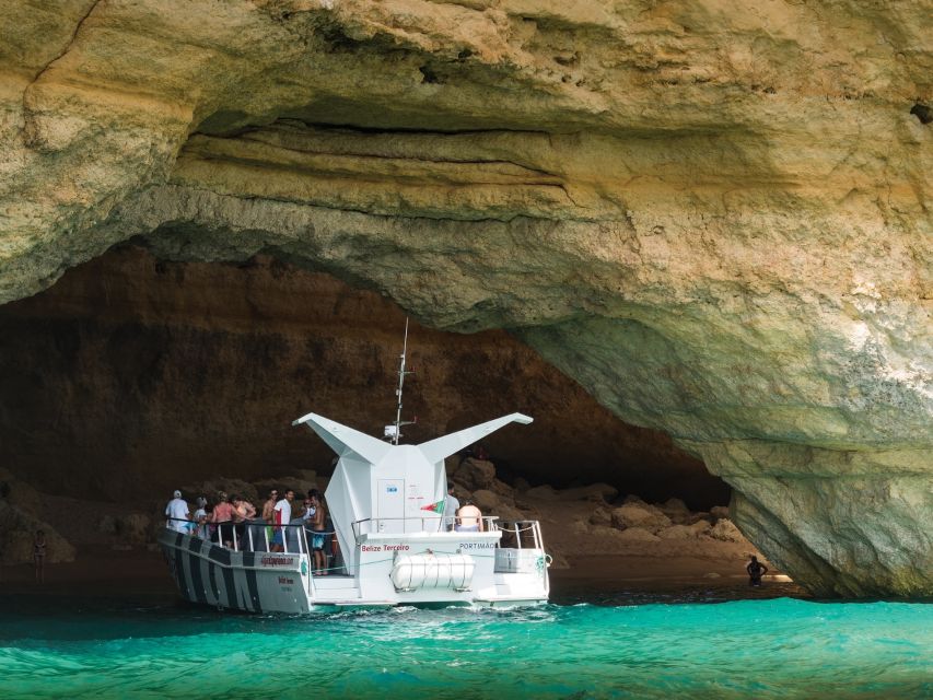 From Albufeira: Dolphins and Caves 2.5-Hour Boat Trip - Practical advice for a better 2.5-hour outing