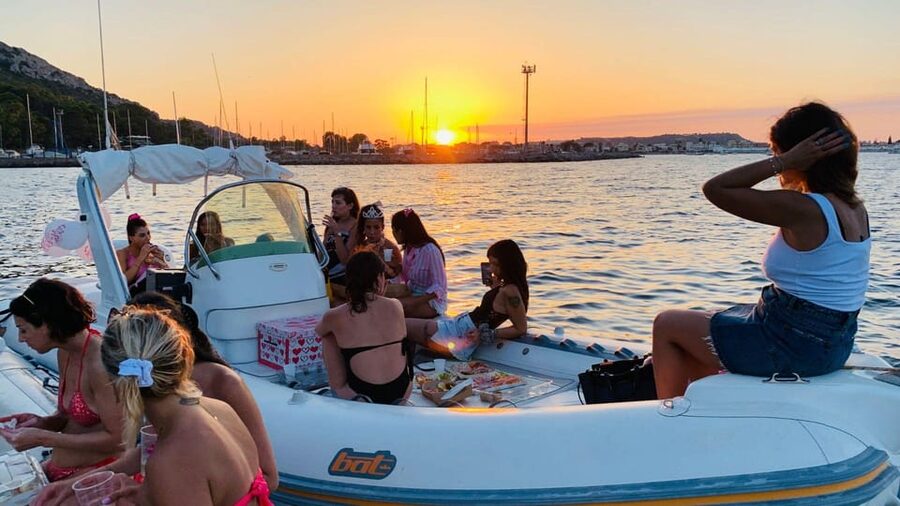 From Cagliari: sunset dolphin watching tour - Calamosca: an early swim in clear water