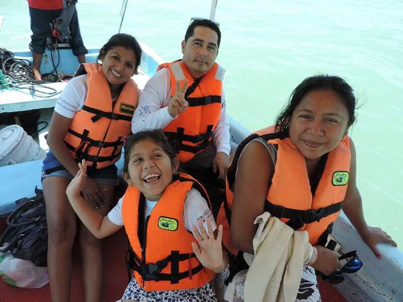 From Campeche: Isla Aguada Dolphin Encounter Tour - Sand, clear water, and time to swim