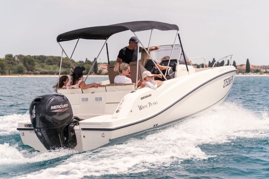 From Fazana: Dolphin watching and snorkeling in Blue Cave - What the skipper adds