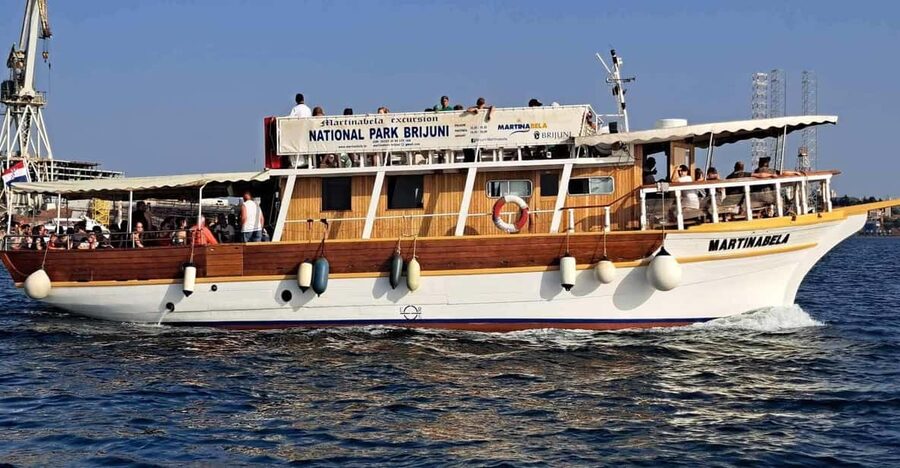 From Fazana: Dolphin watching sightseeing cruise at sunset - Setting out from Fazana’s main pier