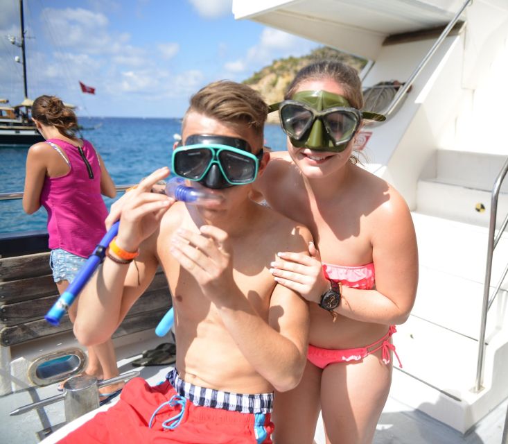 From Paguera: Dolphin Watching Cruise in a Glass-Bottom Boat - Should you book this Mallorca dolphin cruise?