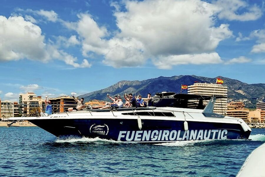 Fuengirola: Dolphin Watching by Yacht with Snacks and Drinks - Swimming From the Back of the Yacht