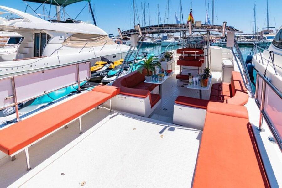 Fuengirola: Fantastic Dolphin Watching Yacht Tour with Drink - Small details that can improve your trip