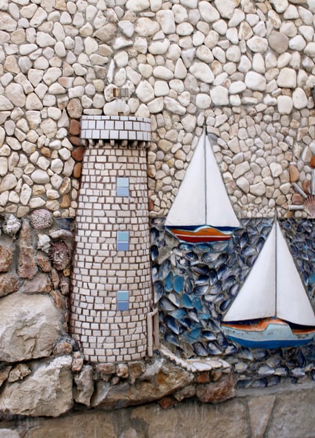 Full day boat-trip Medulin, blue Cave, Cres + dolphin search - Two hours to explore Cres Town