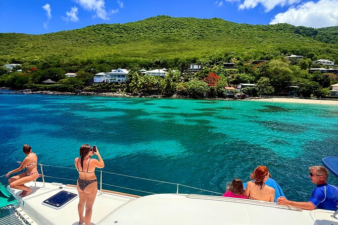Full day EN Catamaran Martinique Dolphins and Turtles - A Creole lunch with a clear choice