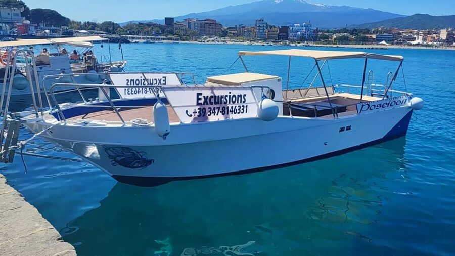 Giardini Naxos: Dolphin Searching Sunset Boat Tour - From Giardini Naxos to open water
