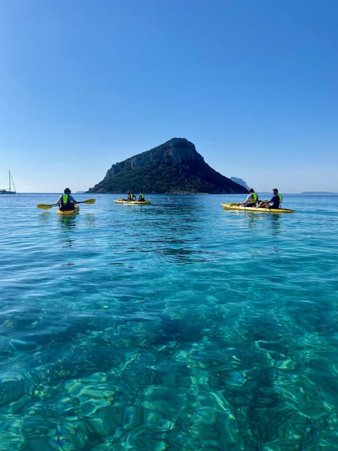 Golfo Aranci: Small group Kayak tour with Aperitif &dolphins - Meeting Philipp at Spiaggia dei Baracconi
