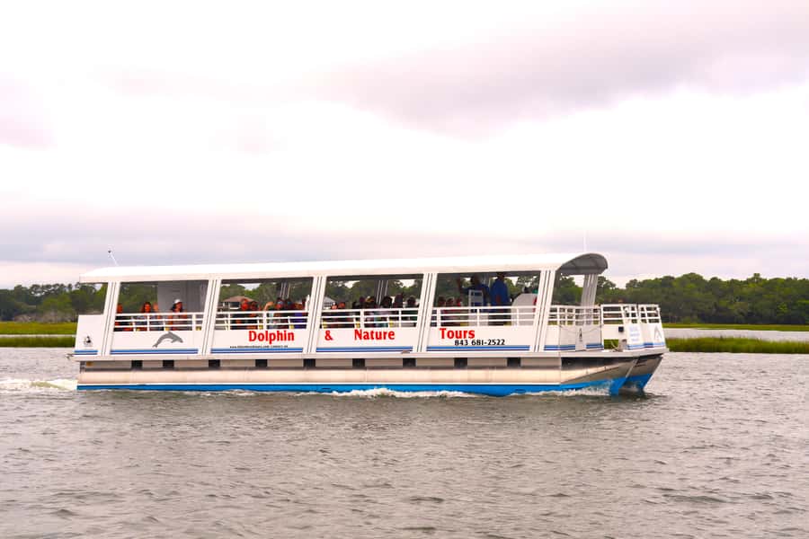 Hilton Head Island: Sunset Dolphin Watching Cruise - Dolphin watching without a guarantee