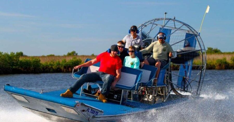 Homosassa: Gulf of Mexico Airboat Ride and Dolphin Watching - Weather, clothing, and comfort