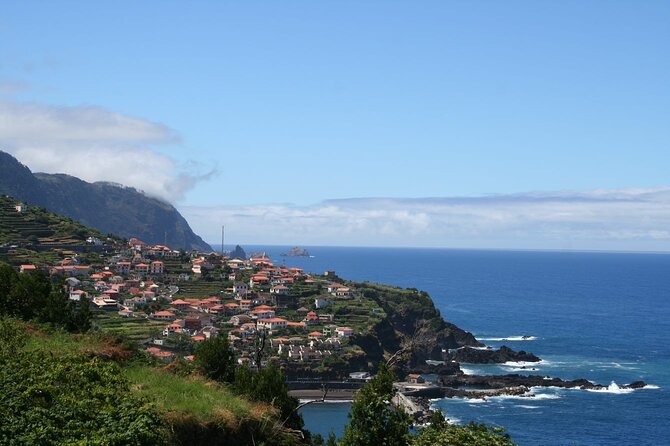 Hop-on Hop-off Bus Tour and Catamaran Whale & Dolphin Watching - Stops 14 to 20: Câmara de Lobos and the western coast