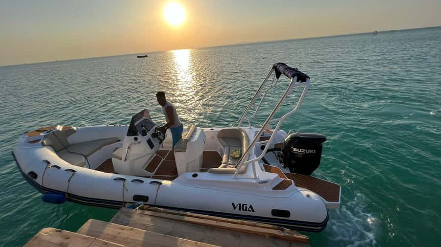 Hurghada: 6 Islands Tour with Dolphin Watching & Snorkelling - A fast route through Hurghada’s island world