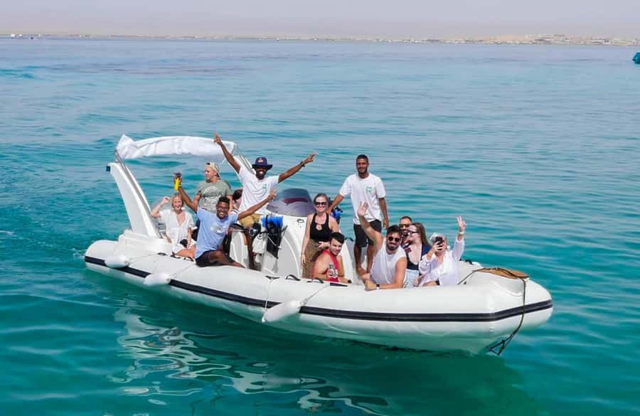 Hurghada: 6 Islands Tour with Dolphin Watching & Snorkelling - Dolphins, snorkeling, and what nature controls