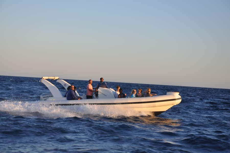 Hurghada: 6 Islands Tour with Dolphin Watching & Snorkelling - Who will get the most from this $51 trip