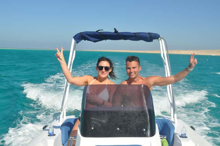 Hurghada: 6 Islands Tour with Dolphin Watching & Snorkelling - Giftun National Park and the first snorkeling stops