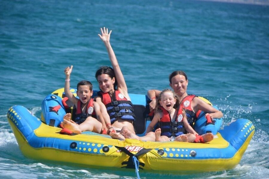 Hurghada: Dolphin Cruise with Snorkeling & Buffet Lunch - Languages, flexibility, and useful planning details
