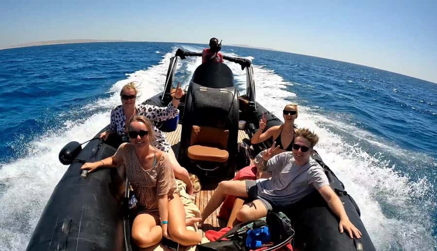 Hurghada: Private Speedboat to Dolphin House with Pickup - The optional flight above the Red Sea