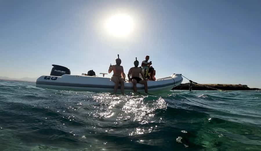 Hurghada: Private Speedboat to Dolphin House with Pickup - What the private boat changes