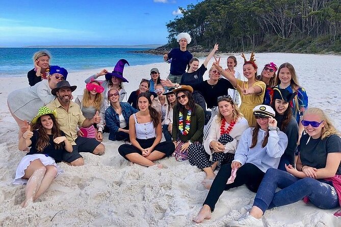 Jervis Bay Tour with Dolphins, Kangaroos & World's Whitest Beach - The 7:00 am departure and the road south