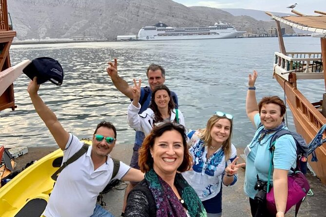 Khasab Dhow cruise-Half day with summing, dolphin watching - Who should choose this dhow trip?
