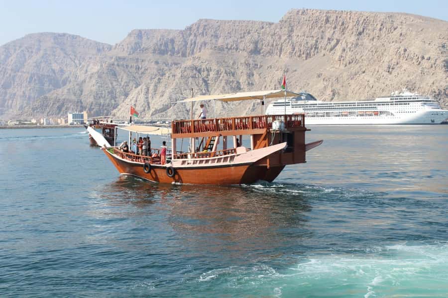 Khasab: Half-Day Dhow Cruise, Dolphin Watching, & Snorkeling - A 45-minute swim and snorkeling stop