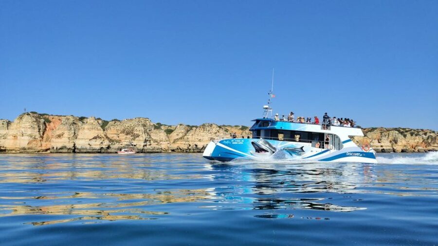 Lagos: Dolphins & Caves - Catamaran - Setting out from Marina de Lagos